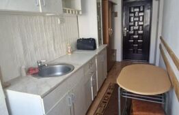 Garsoniera 27 mp , decomandata , cu balcon, centrala, insorita