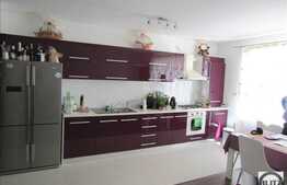 3 camere, 85 mp, balcon, finalizat in 2014! Zona strazii Closca! Cu parcare!