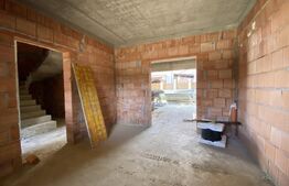 Casă individuală in ansamblu privat, 120 mp utili, zona Aerodrom Dezmir