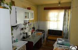 Apartament de vanzare cu 3 camere, decomandate, 64 mp, zona Kaufland din Marasti