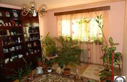 Apartament de vanzare cu 3 camere, decomandate, 64 mp, zona Kaufland din Marasti