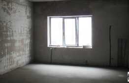 3 camere, 90 mp, decomandat, semifinisat, zona strazii Valea Garbaului