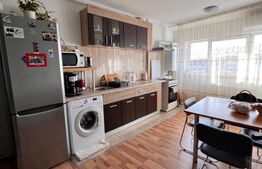 Apartament cu 2 camere, etaj intermediar, zona Florilor