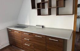 Imobil cu spatiu comercial si 4 apartamente, pe 417 mp teren, Gheorghieni