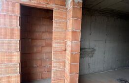 Apartament 2 camere, etaj intermediar, orientare Vestica, zona Vivo 