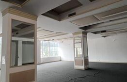 Spațiu comercial modern, 310 mp, cu parcare și vitrina