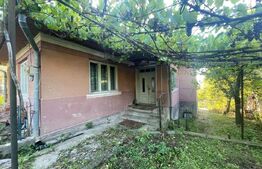 Casa de vanzare, 70 mp , teren de 3000 mp , Cacova Ierii 