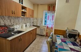 Apartament cu 2 camere si 2 balcoane, 50 mp, etaj intermediar, zona Big