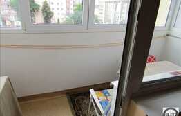 De vanzare apartament 3 camere, 67 mp, decomandat, zona Big