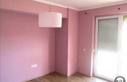 Vanzare 3 camere, 58.4 mp, 2 balcoane, zona strazii Florilor! Parcare cu CF!