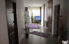 Penthouse 4 camere, 100 mp utili, zona Sub Cetate! Parcare! TERASA de 90 mp!