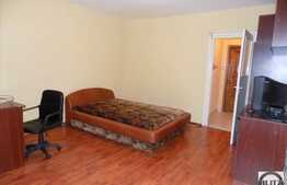 Garsoniera 30 mp, mobilata dragut, balcon inchis, zona Complex Mercur