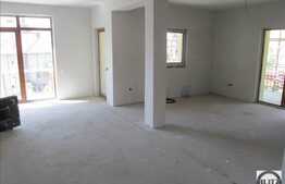 3 camere, 129 mp, imobil tip casa/vila, garaj, zona strazii C.A.Rosetti!