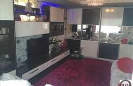 Vanzare apartament 3 camere, 66 mp, boxa, garaj, zona strazii Aurel Vlaicu