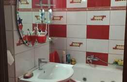 Vanzare apartament 3 camere, 66 mp, boxa, garaj, zona strazii Aurel Vlaicu