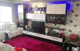 Vanzare apartament 3 camere, 66 mp, boxa, garaj, zona strazii Aurel Vlaicu