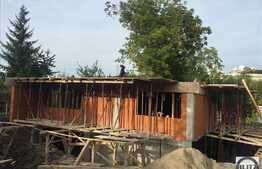 3 camere, 80 mp, terasa 20 mp,imobil nou, semifinisat, zona strazii Campului