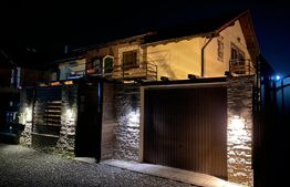 EXCLUSIVITATE! Duplex 4 camere, piscina, 95mp, teren 392mp, zona R.A.R Gilau