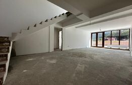 Penthouse de lux cu 4 camere si vedere spre munte