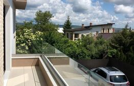 Apartament 3 camere, 80 mp, 2 balcoane, 2 bai, zona UMF