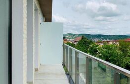 Apartament 3 camere, 80 mp, 2 balcoane, 2 bai, zona UMF