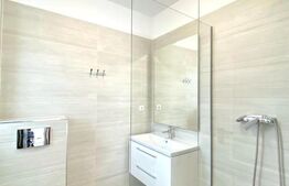 Apartament 3 camere, 80 mp, 2 balcoane, 2 bai, zona UMF