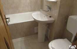 Apartament de vanzare cu 3 camere, 70 mp, finisat, zona strazii Fantanele