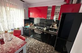 Apartament cu 2 camere decomandat, balcon, etaj 2/5, parcare, zona Petrom 