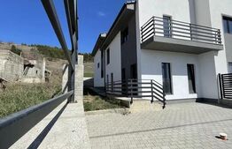 Duplex la vanzare in Campenesti in zona centrala