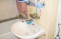 Vanzare 2 camere decomandate in zona Donath