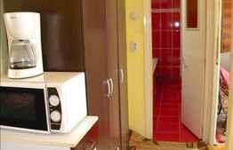 Apartament de vanzare cu 3 camere in zona Billa