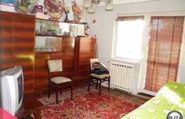 Apartament de vanzare cu 3 camere in zona Billa