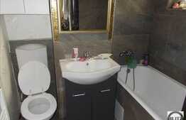 De vanzare apartament 3 camere, 55 mp, boxa subsol, zona Billa