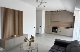 Apartament cu 3 camere, 2 bai, 71mp, orientare S-N zona Regal 