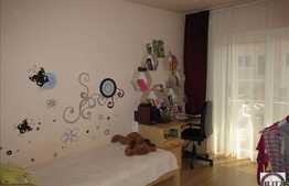 Vanzare apartament cu 2 camere in zona Terra! 42 mp, balcon de 8 mp!