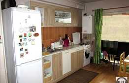 Vanzare apartament cu 2 camere in zona Terra! 42 mp, balcon de 8 mp!