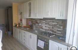 Apartament cochet cu 2 camere, 48 mp, etaj intermediar! Zona Terra! Parcare!