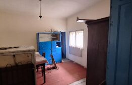 Casa renovabila/demolabila cu teren de 365 mp, zona Paris