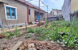 Casa renovabila/demolabila cu teren de 365 mp, zona Paris