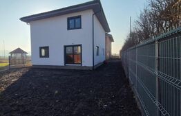 Casa individualacu suprafata de 145 mp utili, teren de 360 mp,situata in Jucu 