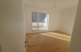 Închiriază Penthouse spațios și luminat în zona Tractoru