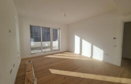 Închiriază Penthouse spațios și luminat în zona Tractoru