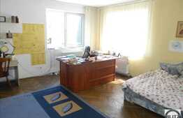 Vanzare apartament 5 camere,160 mp, garaj, boxa subsol, zona strazii Ady Endre