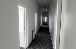 Hala clasa A, langa autostrada 