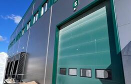 Hala clasa A, langa autostrada 