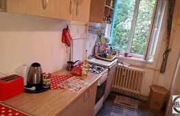 3 camere, decomandat, 65 mp, mobilat dragut, garaj, zona Hotel Royal