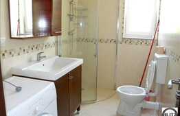 De vanzare 2 camere, 56 mp + 12 mp terasa