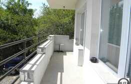 De vanzare 2 camere, 56 mp + 12 mp terasa