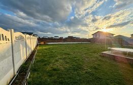 Casa frumoasa si insorita, de vanzare. Sanpetru-Bod. Curte spatioasa.