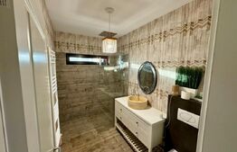 Casa frumoasa si insorita, de vanzare. Sanpetru-Bod. Curte spatioasa.